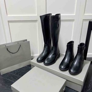 Bottines plates pour femmes chaussures en cuir de veau noir bottes de designer de luxe bottes de moto Martin mode 35-42 avec boîte