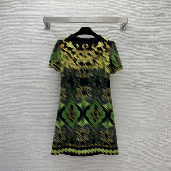 Vestido floral para mujer Ropa de diseñador Cofre con cuentas de diamantes Estampado floral retro dorado Versión de una línea del cuello redondo delgado Vestidos de manga corta para mujeres