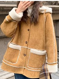 Abrigo de lana de cordero con capucha de piel sintética para mujer, Parka gruesa de gamuza de piel de oveja para otoño e invierno, chaqueta de cuero para motocicleta 231031
