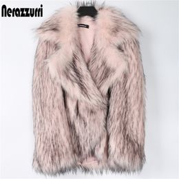 Womens Fur Faux Nerazzurri Winter roze oversized faux fur jas vrouwen revers Warme dikke losse pluizige nep jas voor mode 220926