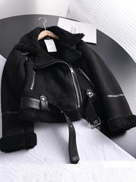 Femmes fourrure fausse hiver Vintage daim agneau veste courte femmes épais chaud Moto vélo noir manteau femme ceintures en cuir vêtements d'extérieur avec ceinture 231110