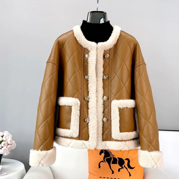 Femmes Fourrure Faux Femmes Polyester Tissu Casual Manteau Court Femme Mouton Shearling Chaud Veste D'hiver Pardessus JT3396 230927