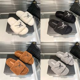 Pantoufles de fourrure pour femmes Arc Fluffy Sandal Designer Slides Peluche Plate-forme antidérapante Appartements Pantoufle Chaussures de luxe Femmes Tongs chaudes Furry Slides Mocassins Mules Chaussure