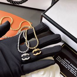 Collier avec pendentif carré Long et fin plaqué or pour femmes, chaîne d'amour de marque, cadeau de famille de printemps, bijoux avec boîte