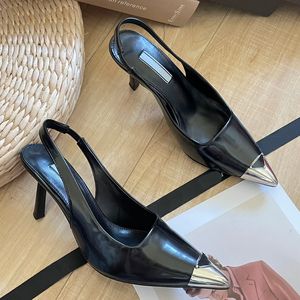 Dames hakken Designer Sandalen Formele schoenen Prachtig zomer echt driehoekslederen label dunne hiel merk echt leer hoog teen