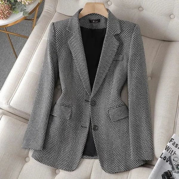 Vestes pour femmes Femmes Café Gris Stripe Formelle Blazer À Manches Longues Simple Boutonnage Veste D'affaires Manteau Dames Bureau Blazers Vêtements D'extérieur 4XL 231021