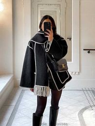 Cubro de mujeres de lana de chaquetas para mujeres Contraste de mujeres con un solo pecho con bufanda de manga larga Tassles sueltas de gran tamaño Jacket 2024 Otoño