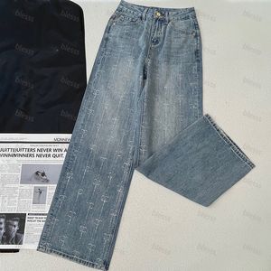 Jeans pour femmes pantalons concepteurs classiques minimalistes européens et américains lettre complète chaude diamant haute taille décontractée quotidien polyvalent jeans plus fin plus mince cyd24052706-8