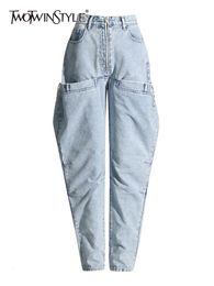 Damesjeans TWOTWINSTYLE Patchwork Rits Onregelmatige uitgeholde denim broek voor dames Hoge taille Street chic Rechte pijpen Vrouwelijke 231005