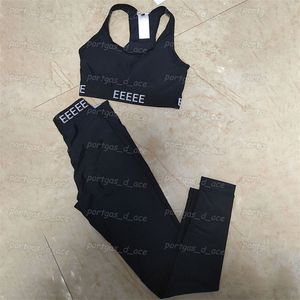 Lettres Webbing Femmes Survêtement Sexy Cropped Yoga Outfits Cblack Summer Gym Sportswear