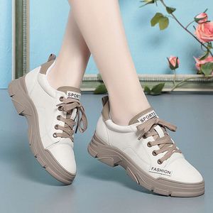 Spring dentelle pour femmes Nouveau 2024 Up Soft Sole Petit White Summer Soufflent Boustoule Casual Board Chaussures à talon bas 24875 82890