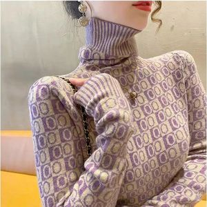 Femmes lavande violet décolleté Ultra mince pull tricoté 2024 printemps mode Ultra mince décontracté Jacquard tricoté laque 240202