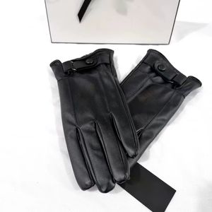 Leren dameshandschoenen Designerhandschoenen Vijf vingers Warme winterhandschoenen voor dames Zwarte herfst- en winterfleece leren buitenhandschoenen Zwarte handschoenen