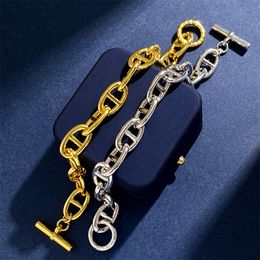 Femme Lock baller Bracelet Chain Designer Jewelry Chain Single Layer en forme de U Pig Nose bracelet Or / Argent / Rose marque complète comme cadeau de Noël de mariage