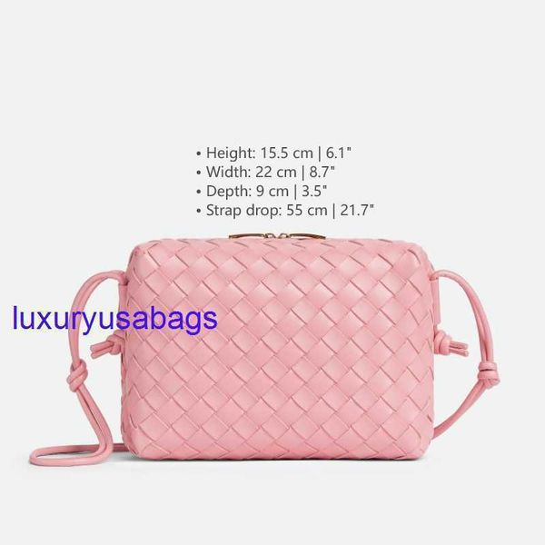 Sac de caméra en boucle pour femmes Botegaveneta Small Intrecciato Leather Cross-Body Bag Hauteur 15,5 cm Largeur 22 cm de profondeur de 9 cm Drop 55 cm 3V23