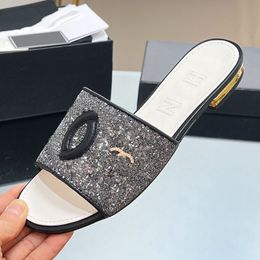 Dames lage hakken sandalen glijden op slippers ontwerper glanzende glinsterende tule glijbanen dames muilezels buiten strandschoen zomer vrije tijd schoen zilveren goud casual schoen