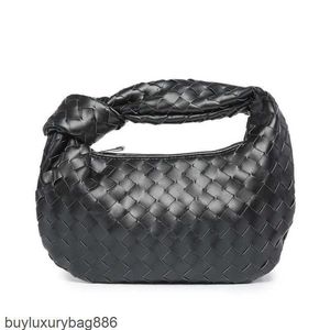 Sacs de luxe pour femmes Botteg Venetas Sac à main en cuir Top Hadle Sac à main tissé 2024 Nouveau Portable Femmes Sac à main de soirée 27cm Sac à main au crochet Designer Sac sous les bras Cloud Tot HB7S