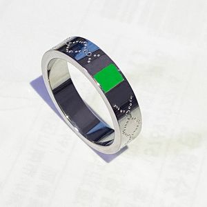 Womens Luxe Designer ringen Sieraden ontwerpers roestvrij staal Band Ringen mode-sieraden mannen bruiloft belofte ring vrouwen cadeau 2201151D