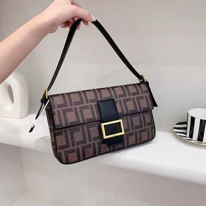 Bolsas de la axila de la axila del diseñador de lujo para mujeres Bolsos de embrague de la cremallera del cuerpo cruzado Bolso cuadrado pequeño para mujeres Mesaje de cartera Mesaje 320N