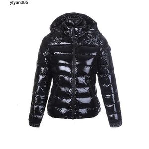 Femmes luxe vers le bas hiver concepteur manteaux court à capuche épaissir veste extérieure Parka taille