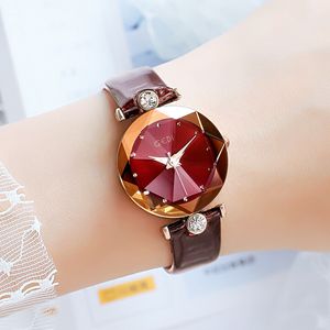 Fashion de luxe pour femmes ensemble de diamant de haute qualité Watch Quartz Watch E7