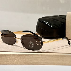 Lunettes de soleil de luxe à monture ovale pour femmes, verres en cristal à la mode, pieds en métal sans cadre de haute qualité, disponibles en plusieurs couleurs avec boîte CH71658