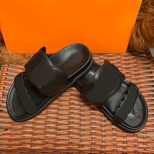 Dames Heren uitgeholde sandalen Pantoffels met een ketting van ringen met knopen Paar pantoffels Modeontwerp sandaal Multi Color Easy Beach Platte bodem Slippers sandalen
