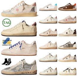 Para mujer para hombre Low OG Fashion Ball Star Diseñador Zapatos casuales Italia Marca Gamuza Cuero Entrenadores hechos a mano Brillo dorado Mocasines de lujo Zapatillas superiores Plata Vintage