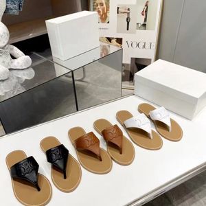 Les femmes de luxe pour hommes Luxurys glissa les tongs toppons sandles sandles chaussures triomes phe mules en cuir en relief en cuir en cuir en caoutchou