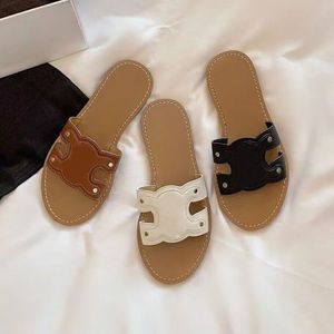 Femmes pour hommes Luxurys Tazz Slippers Slides Flip Flops Sandles Designer Shoe Triom Phe Mules Cuir en relief Xandal Slip-on Voyage plage en caoutchouc Talons plats Piscine Sliders