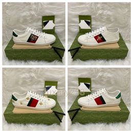 Designer Luxury Casual Shoes Boîtres Ace baskets Low Matching Box Sports Training Triger Tiger Broidered Black White Green Stripes Jogging Jogging Female Athlete Zapato