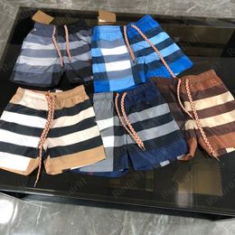 Diseñador pantalones cortos de baño pantalones cortos para hombres y camisetas set de verano pantalones de playa de impresión de trajes de trajes de secado rápido