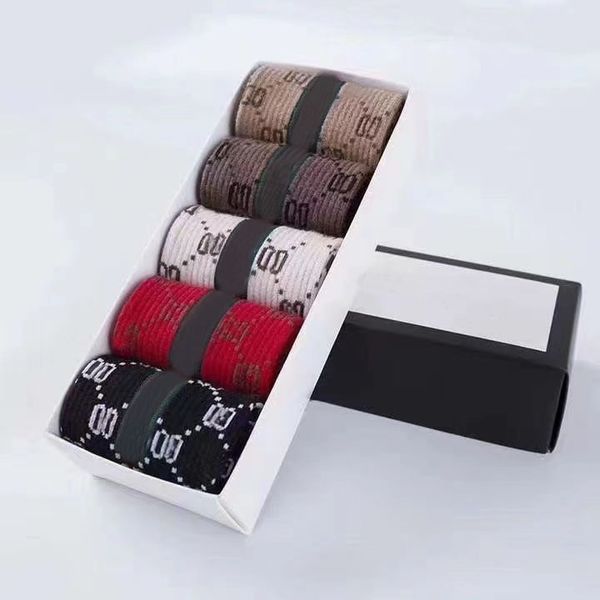 Diseñadores de calcetines para hombres para hombres Chaussette Fashion Sport Sock Wholesale 5 pares con embalaje de caja