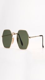 Dames heren zonnebril mode achthoekige zonnebril platte metalen zonnebril UV -bescherminglenzen met lederen kas en QR -code8691066