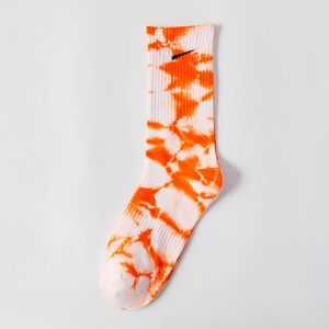 Femmes Hommes Tie Dye Impression Harajuku Hiphop Sport Chaussette pour Hommes En Gros Femmes Hommes Bas Pur coton longue poignée homme polo chaussette Chaussettes Hautes Automne Hiver