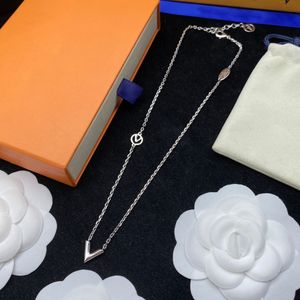 Dameskettingen Designer kettingset Tennisarmband Oorbellen Letterkettingen voor man en vrouw Hiphop-sieraden met doos Huwelijksgeschenken Dhgate