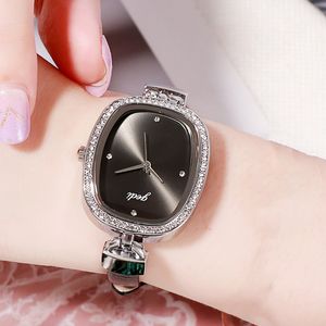 Femmes ovales rétro rétro décontractées luxe de haut niveau sens du tempérament simple ceinture étanche quartz watch u3