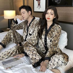 Conjunto de pijamas para mujer, ropa de dormir de terciopelo con estampado de Luna, ropa de casa informal para hombre, pijamas de pareja de lujo para mujer 240110