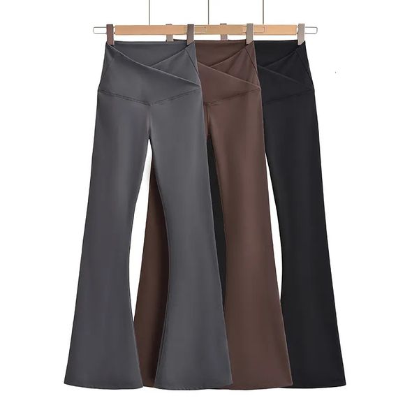 Pantalons pour femmes Capris tenues d'automne femmes pantalons de yoga maigres leggings évasés style coréen streetwear jambe décontractée noir 231017