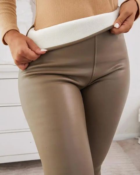 Pantalon d'été en cuir Pu pour femmes, doublure polaire, thermique, décontracté, taille haute, uni, slim, Long, quotidien, 240201