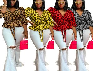 Femmes plus en forme de léopard à manches longues sur les chemises de mode