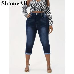 Femmes plus taille lavée bouton de haute hauteur Rold Up Hem Skinny Jeans 240411