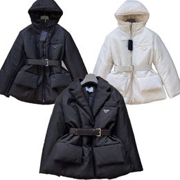 Femmes Puffer Coat Suit Coton Long Parkas Vestes d'hiver Taille réglable Bouton Zipper Designer Puff Jacket Manteaux Classiques Vêtements d'extérieur à capuche