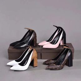 Pumps pour femmes archlight cherie pompe chaussures habillées de femmes luxurys sandales de créateur talons hauts pointues 9,5 cm