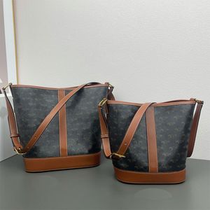 Bolso de hombro retro para mujer Diseñador Mini Negro Pequeños cubos Monedero Moda Alta apariencia Señora Bolsos cruzados Bolso Monedero de cuero