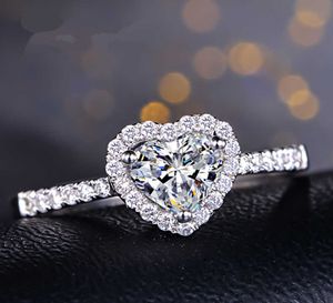Damesringen Crystal Sieraden Mode Diamond Ring Liefde Hart-vormige Vrouwelijke Inlaid Cluster voor vrouwelijke bandstijlen