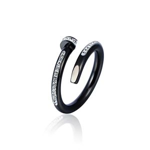 damesringen designer liefhebbers ring Luxe sieraden maat 6-11 Titaniumlegering Vergulde diamant Ambachtelijke mode-accessoires Never Fade golds diamanten zilveren ring