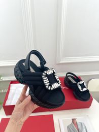 Dames Roger Run Light Strass Vivier Buckle-sandalen in stoffen sandalen Stoffen PVC-flip-flopsandaal muilezels platte pantoffels