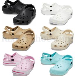 Sandalias para mujer Diseñador Zapatillas de verano Zapatos para niños Bebé Niños Zapatillas Diapositivas Hebilla Clásico Para hombre Triple Negro Blanco Zapatos impermeables Tamaño 36-45