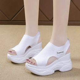 Femmes sandales été talon compensé tissu élastique couverture pied dames à semelles épaisses mode bagatelle élévation chaussures décontractées 240119